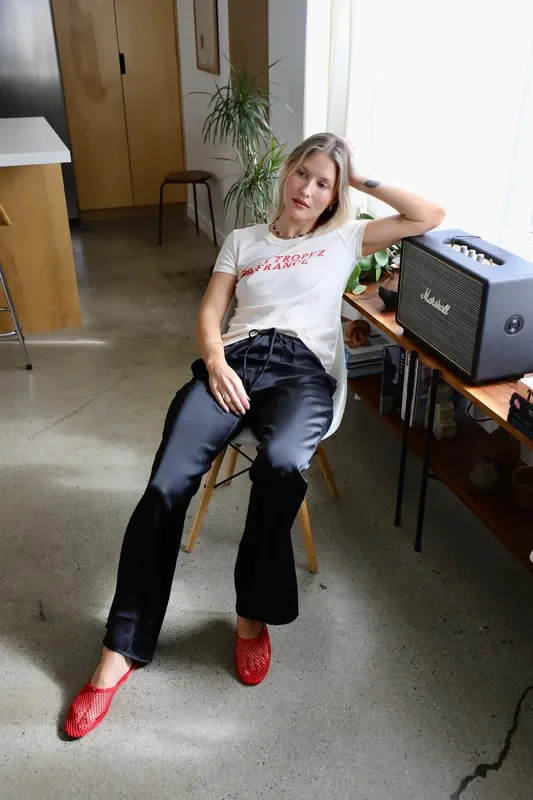 Black Silky Della Pant