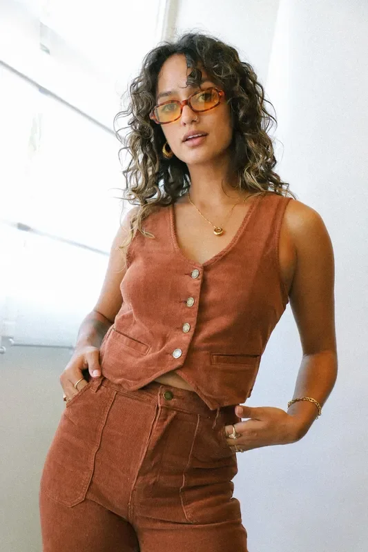 Chestnut Cord Dallas Vest