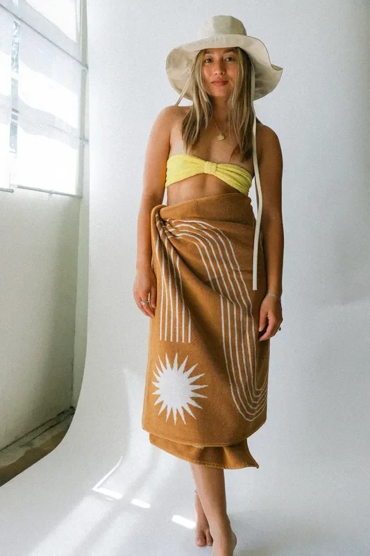 Henna Real Fun Bath Towel