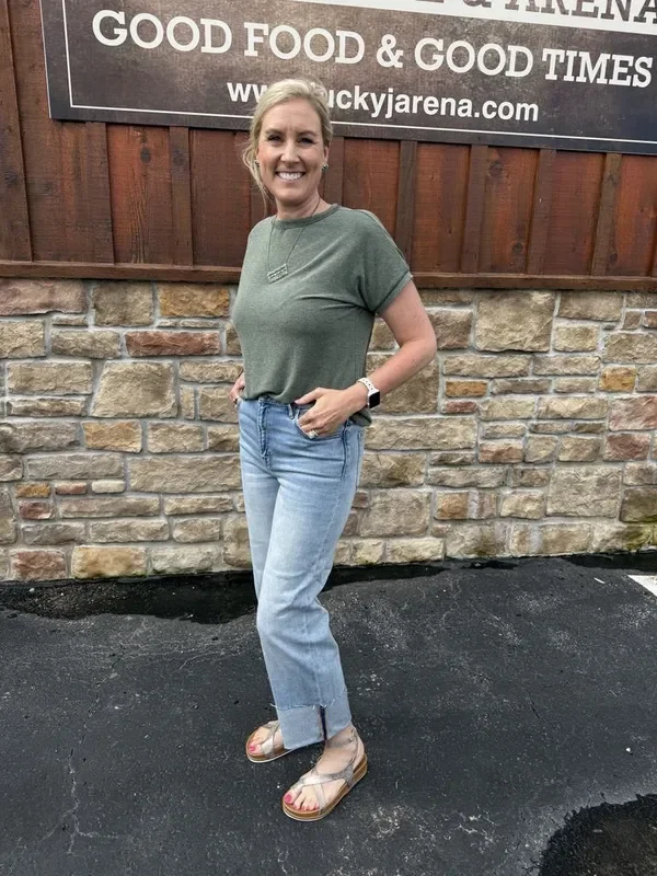 Hidden Ella High Rise Wide Straight Leg Jean