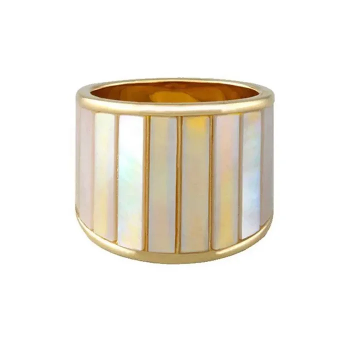 Perla Shell Ring