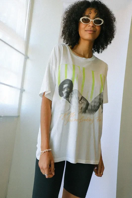 Vintage White Lionel Richie Hello Merch Tee
