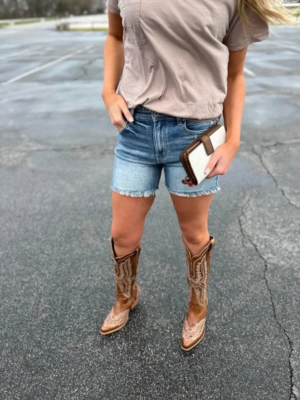 Womens Ariat Casanova Boots in Shades of Grain